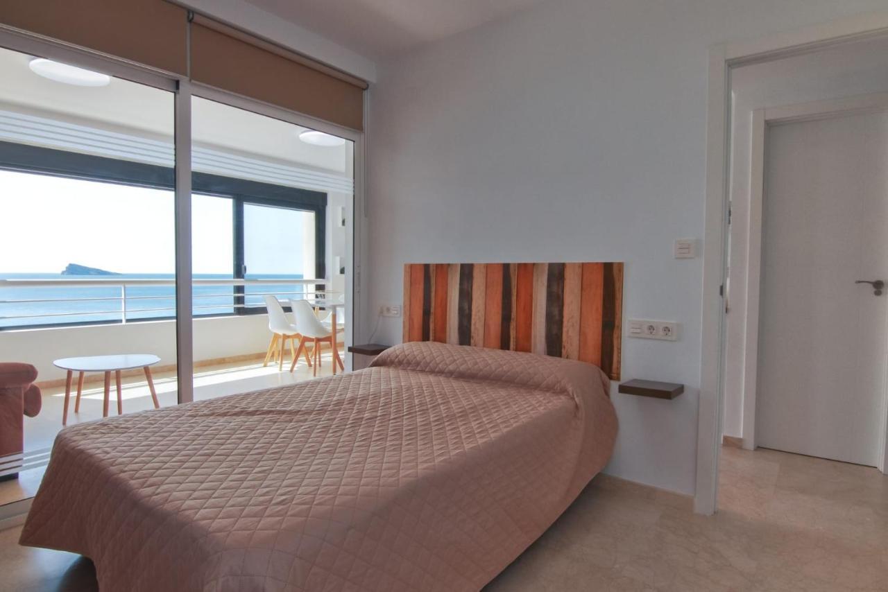 Luminoso Apartamento En Primera Linea De Playa Benidorm Luaran gambar