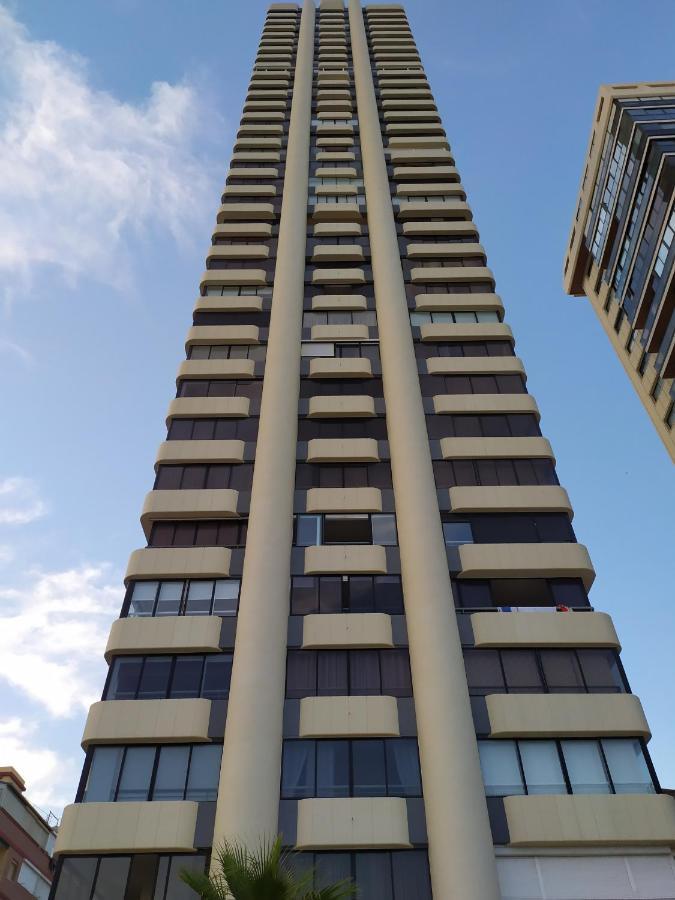 Luminoso Apartamento En Primera Linea De Playa Benidorm Luaran gambar